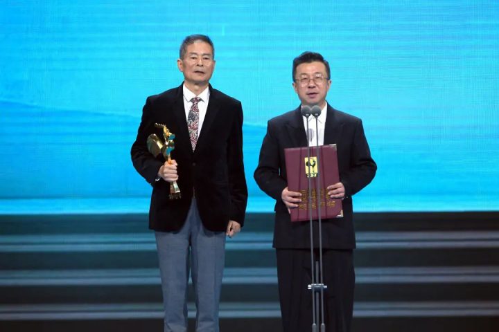 《回西藏》荣获第36届金鸡奖，由电影频道制作