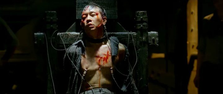 《吴京、张译、沈腾…电影中的惩罚场景，哪个给人留下了深刻印象》