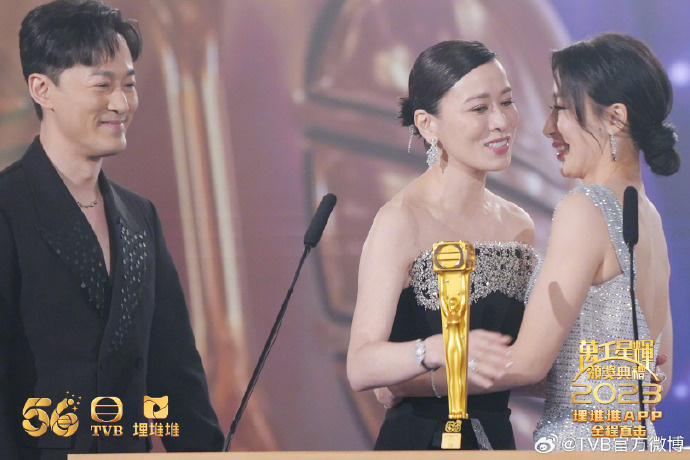 佘诗曼第三次称霸，以《新闻女王》横扫八项大奖获得TVB视后