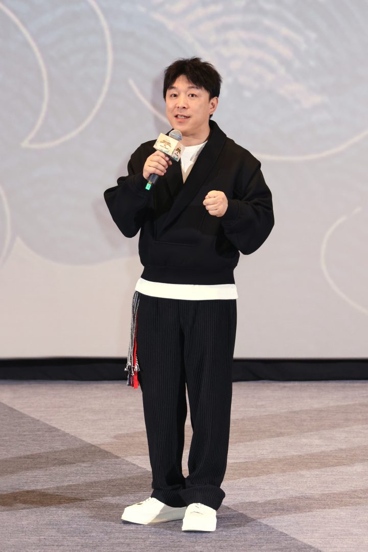 黄渤高度评价杨幂的配音表现，参加了《功夫熊猫4》首映礼