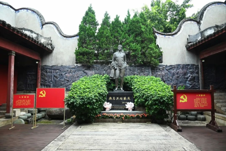 《破密》续燃电波战火，蔡威精神激励青年前行-2