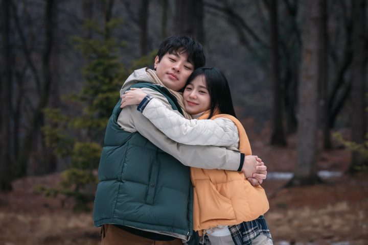 编剧新作《寄生虫》Jisoo《新乌托邦》预告发布-2