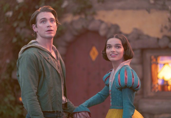 揭秘真人版《白雪公主》王后和公主的身高明秘-1