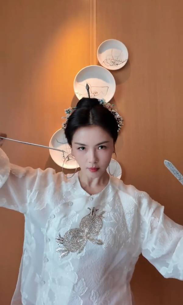 福州“三条簪”：刘涛演绎侠女，眼神显坚毅-2