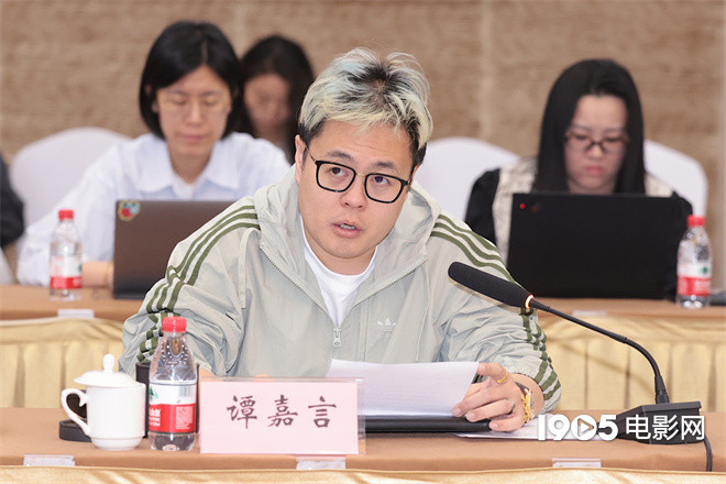 《沙尘暴》研讨：高群书盛赞段奕宏选戏不重番位-1