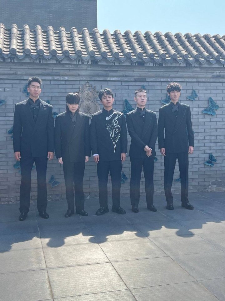 张九龄婚礼“麻将大战” 杨九郎伴郎团抢眼-2 张九龄婚礼“麻将大战” 杨九郎伴郎团抢眼-2