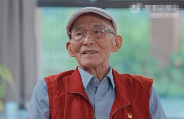 92岁游本昌澄清养老院生活,驳斥“子女不孝”传言-1 92岁游本昌澄清养老院生活,驳斥“子女不孝”传言-1