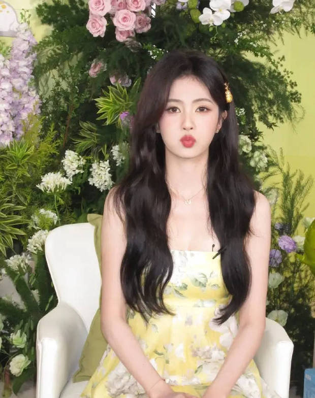 《白鹿》淡黄长裙 清新托腮 甜美俏皮-3 《白鹿》淡黄长裙 清新托腮 甜美俏皮-3