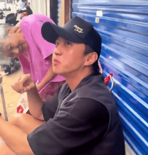 邓超南昌探店:一毛钱凉菜赞奶奶“如花般年轻”-2 邓超南昌探店:一毛钱凉菜赞奶奶“如花般年轻”-2