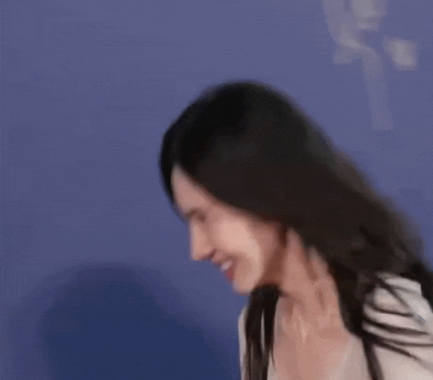 金晨红毯简约风:阿那亚游玩“意外”受邀-3 金晨红毯简约风:阿那亚游玩“意外”受邀-3