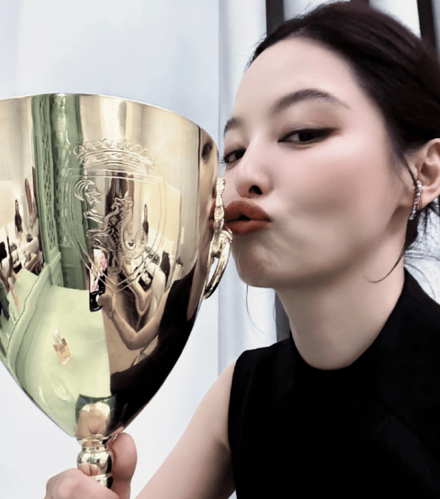 辛芷蕾:我渴望金钱,不留遗憾《野心自述》-1 辛芷蕾:我渴望金钱,不留遗憾《野心自述》-1