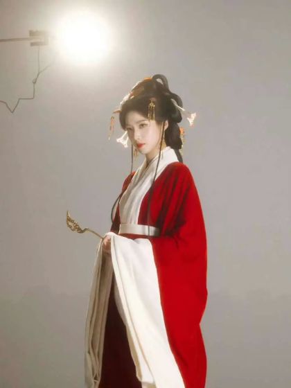 《刺棠》在线观看（完整阿里云盘版）【高清1080p】